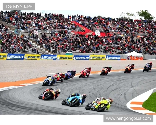 瓦伦西亚大结局：新赛季MotoGP冠军争夺战激烈升级