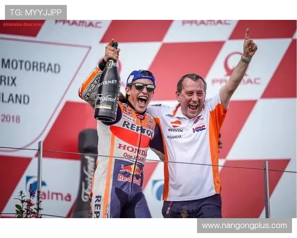 马尔克斯力挫对手夺冠，本赛季MotoGP赛况激烈追踪